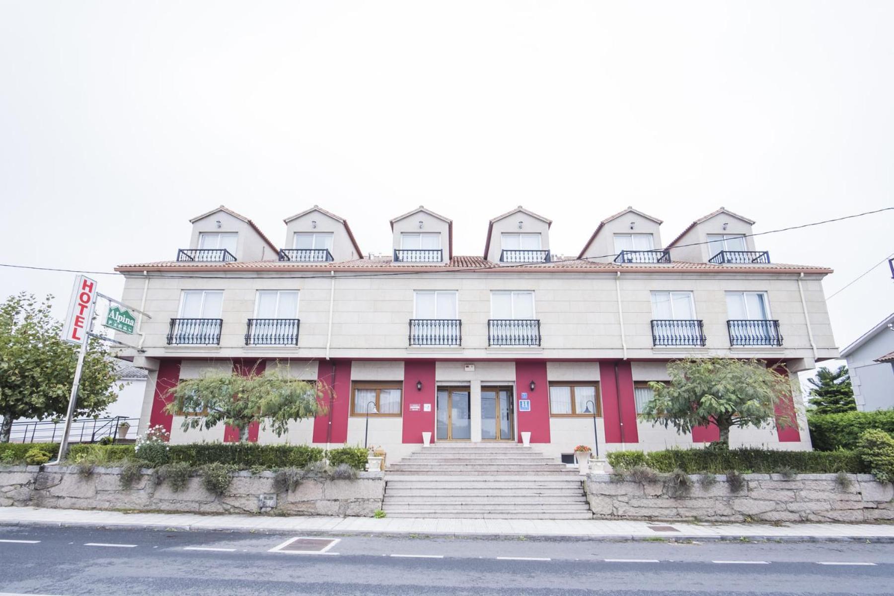 Alda Alpina Hotel Villanueva De Arosa Exterior photo